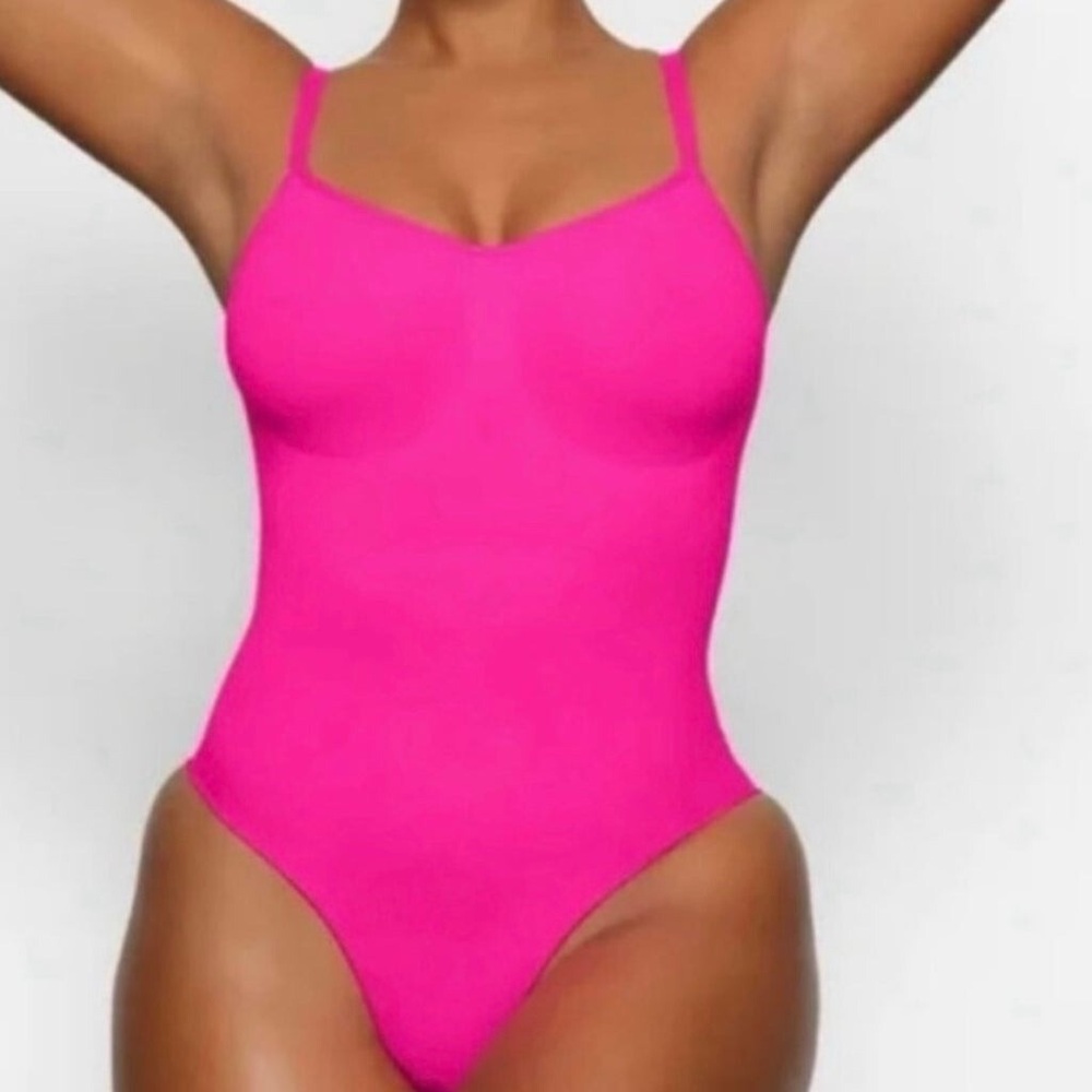 SKIMS Flamingo Hot Pink Shapewear Bodysuit L-XL
